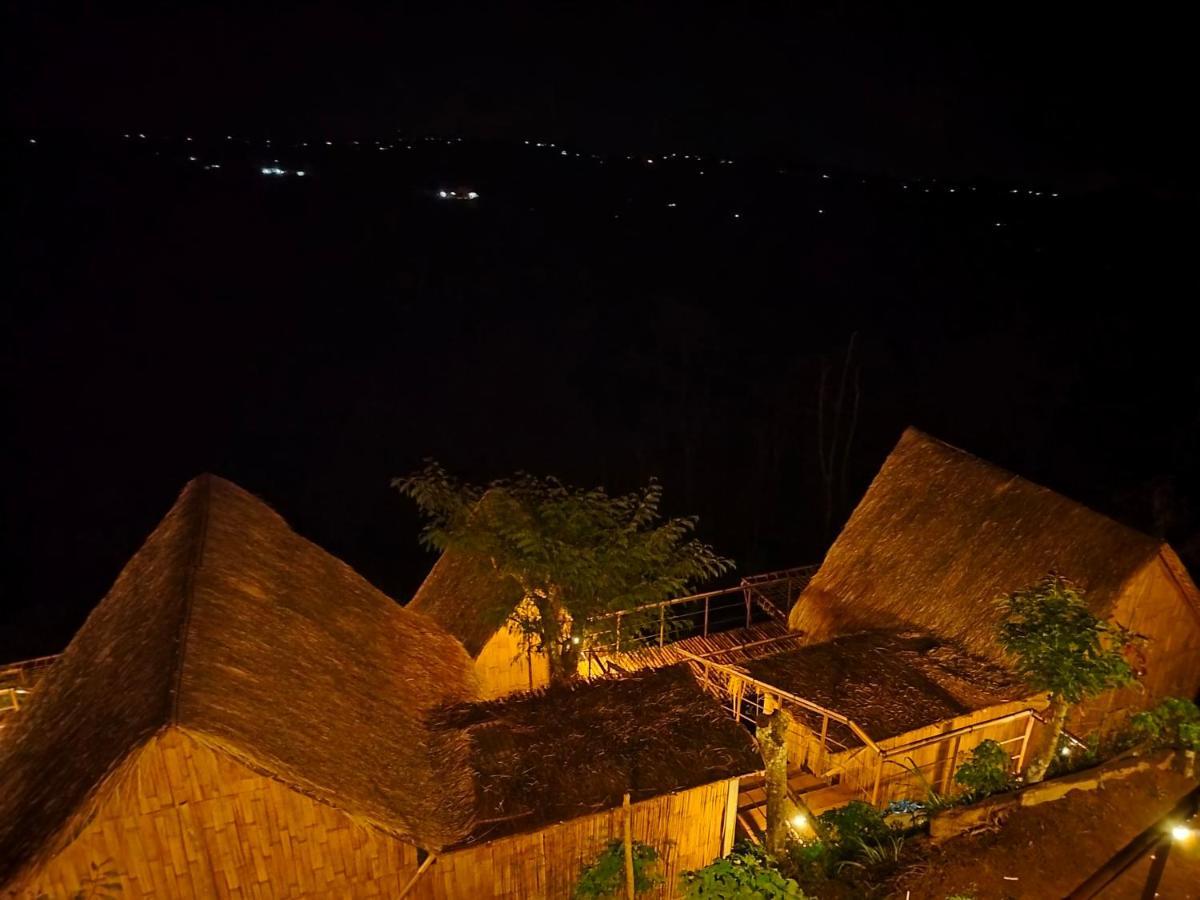 Wanagiri Sunset Glamping Hotel Gitgit Buitenkant foto