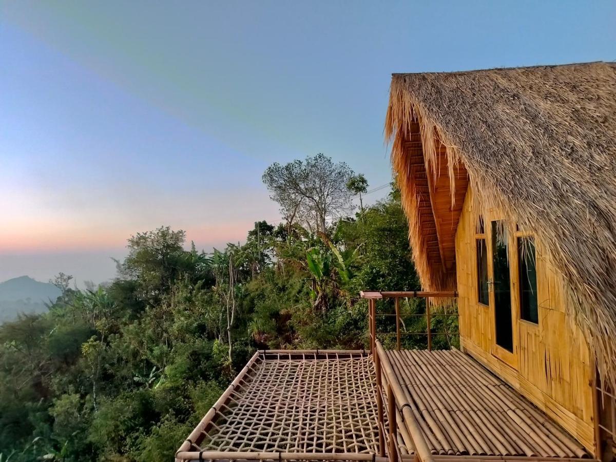 Wanagiri Sunset Glamping Hotel Gitgit Buitenkant foto