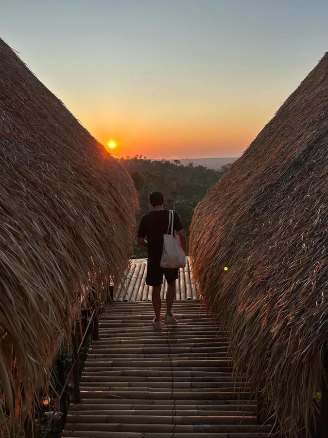 Wanagiri Sunset Glamping Hotel Gitgit Buitenkant foto