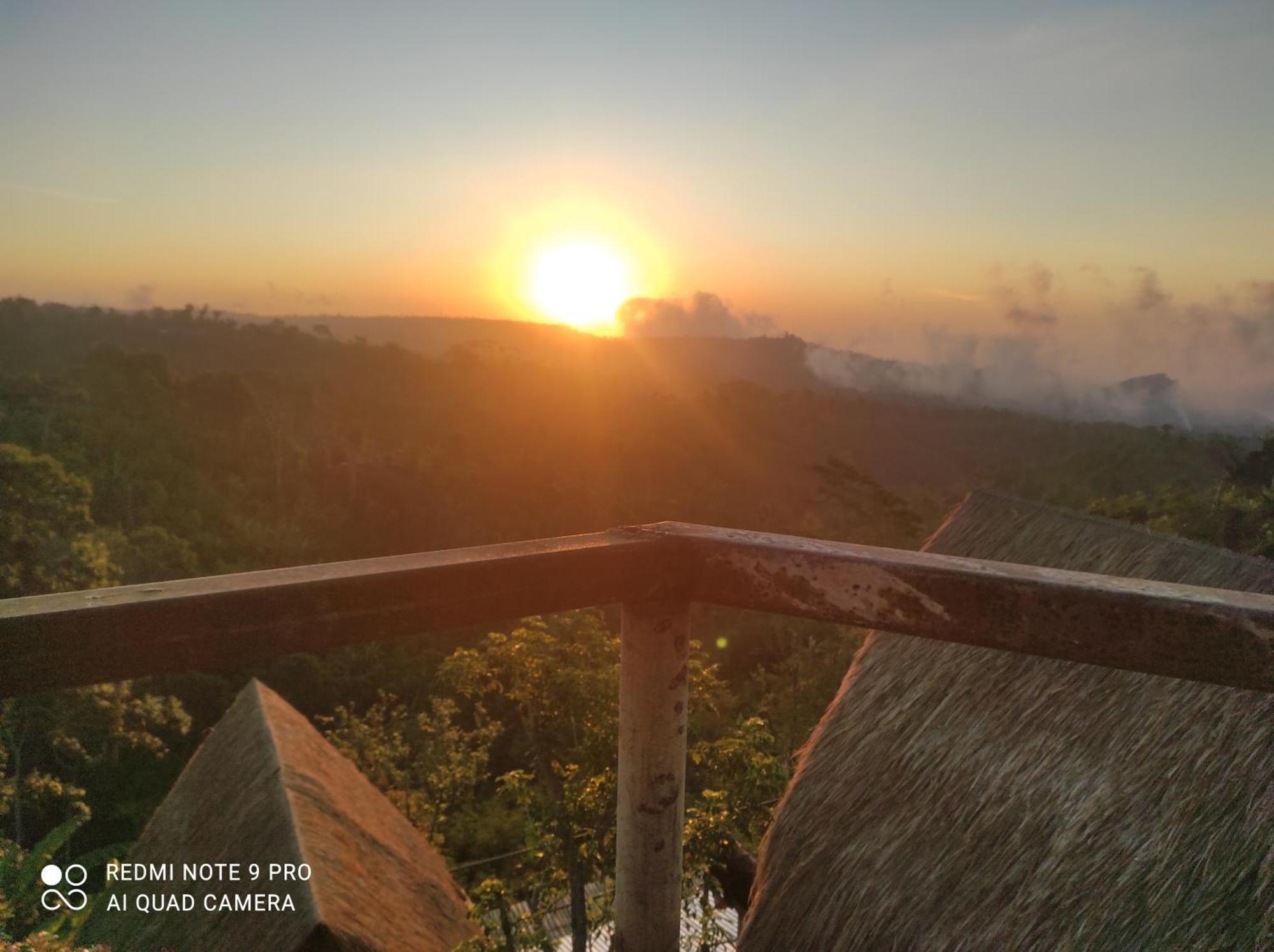 Wanagiri Sunset Glamping Hotel Gitgit Buitenkant foto